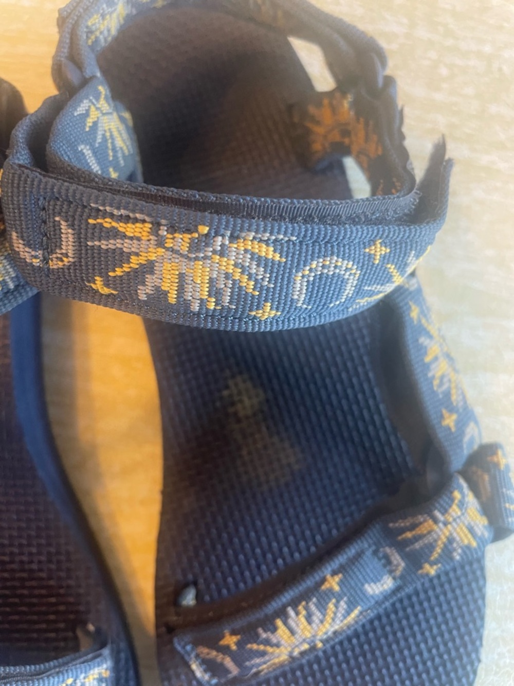 Teva Navy Sandals with Yellow Accent Pattern women’s eight 8 - Picture 9 of 11